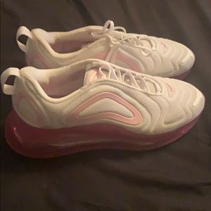 Women Nike Air Max 720 Size 9